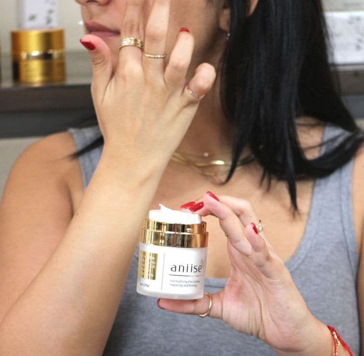 Normalizing Zinc Face Cream by Aniise