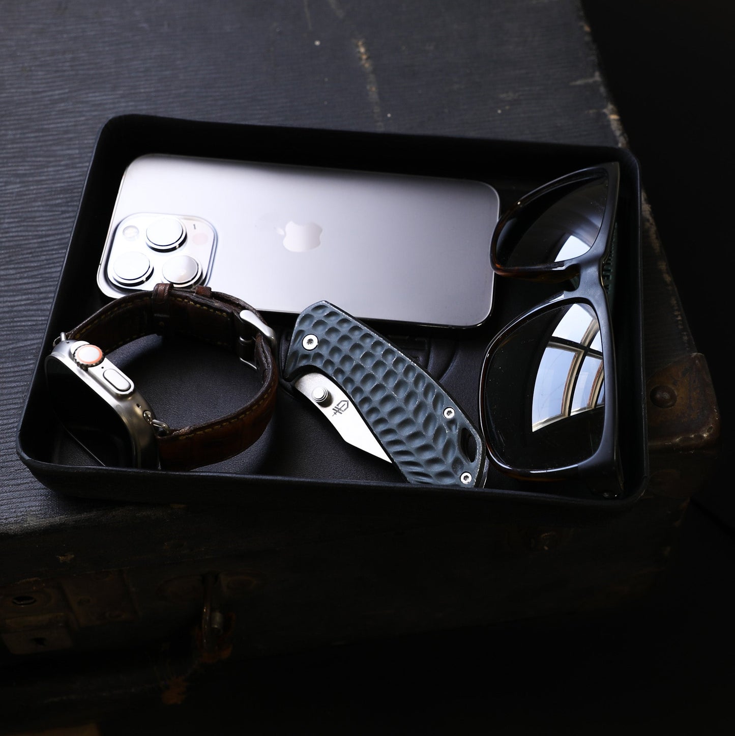 Molded Minimalist Valet Tray by Lifetime Leather Co